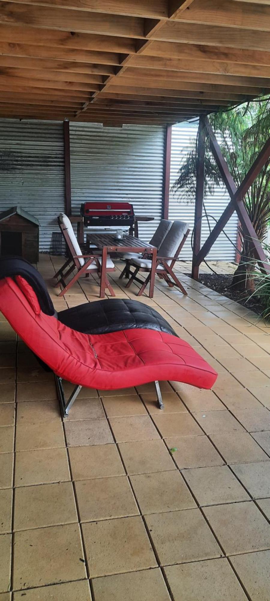 Cock Or Two Kink House Hotel Cockatoo Bagian luar foto